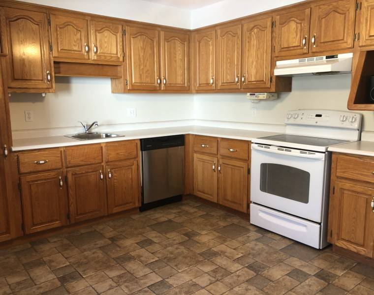 18 Russell Lake Drive, Dartmouth, NS, B2W 6E7 Ansell Property Management