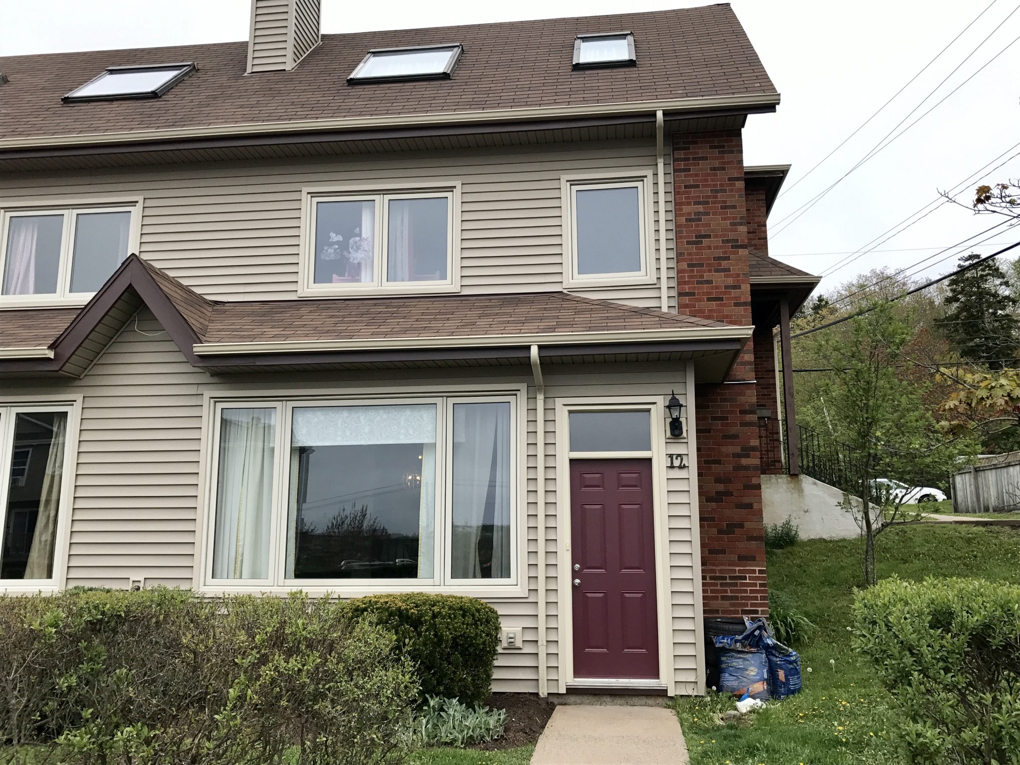 Modern 3 Bedroom Townhouse Central Dartmouth Ansell Property Management