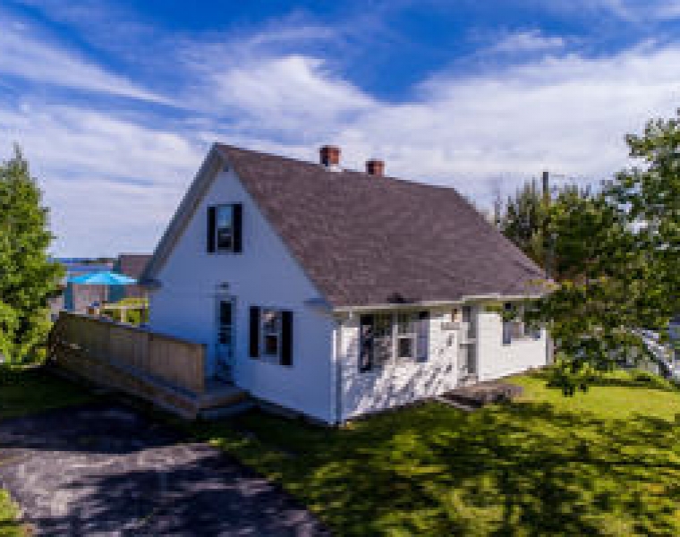 10374 St Margaret’s Bay Rd, Head of Saint Margarets Bay, NS B3Z 1X9