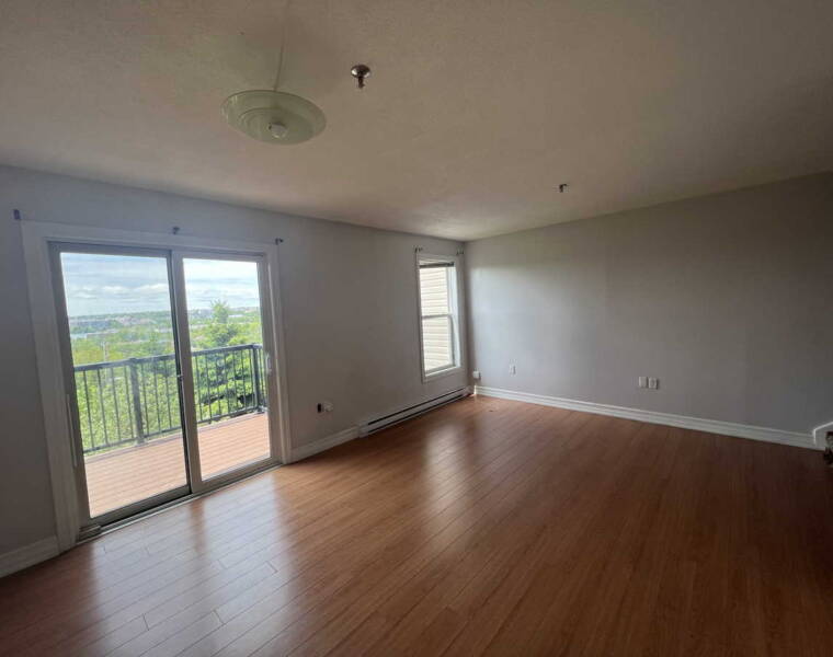 75219 Collins Grove, Dartmouth, Nova Scotia B2W 6B3 Ansell Property