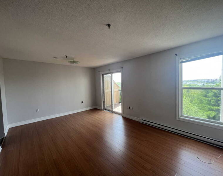 75219 Collins Grove, Dartmouth, Nova Scotia B2W 6B3 Ansell Property