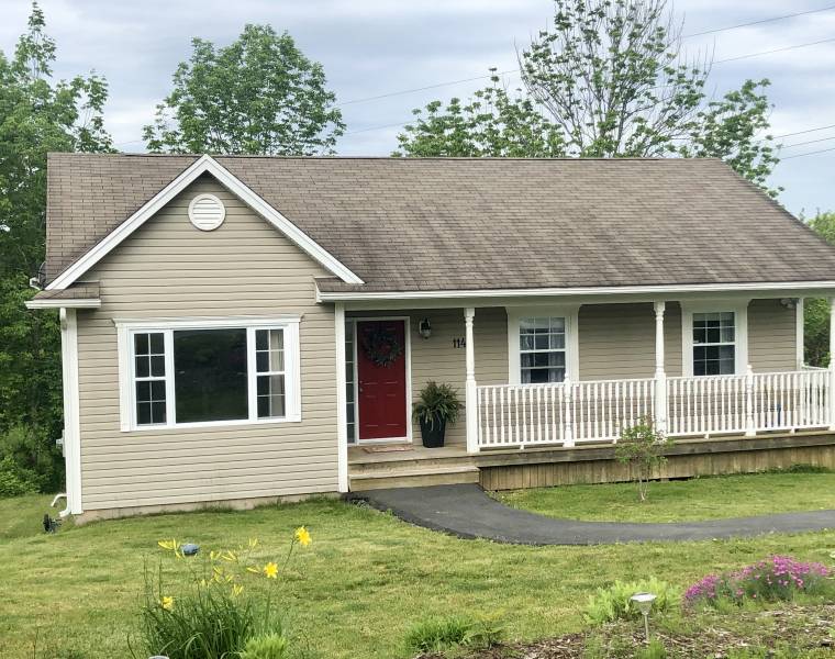 114 Oakes Road, Fall River, Nova Scotia B2T 1J5 Ansell Property Management
