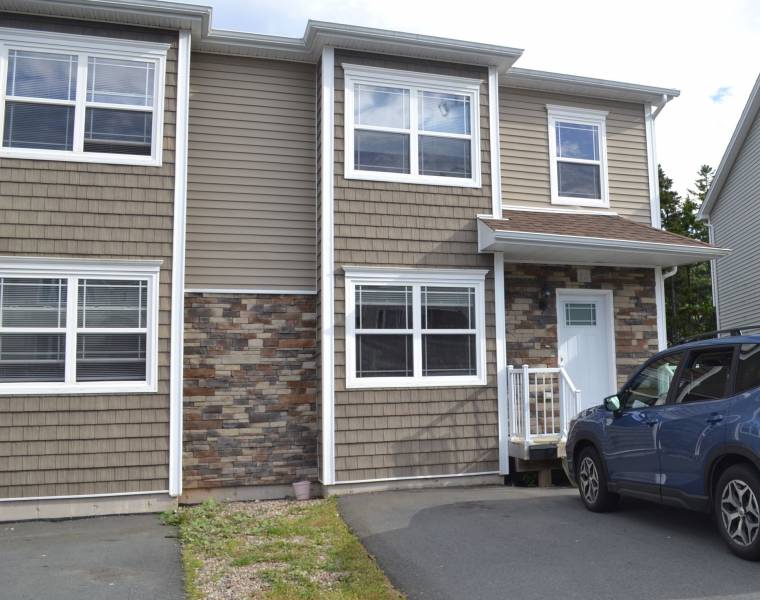 32 Chelmsford Place Halifax, NS B3M 4R2 Ansell Property Management