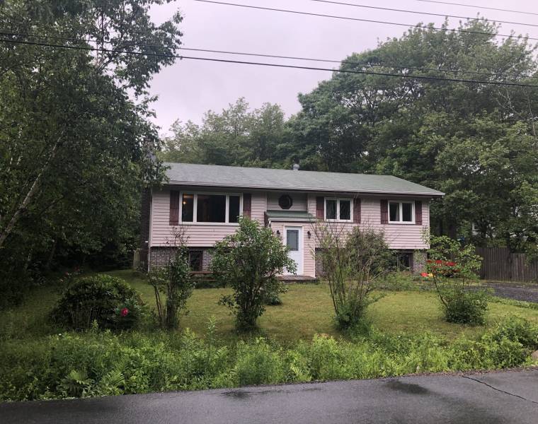137 Fraser Road, Timberlea, Nova Scotia B3T 1J8 Ansell Property