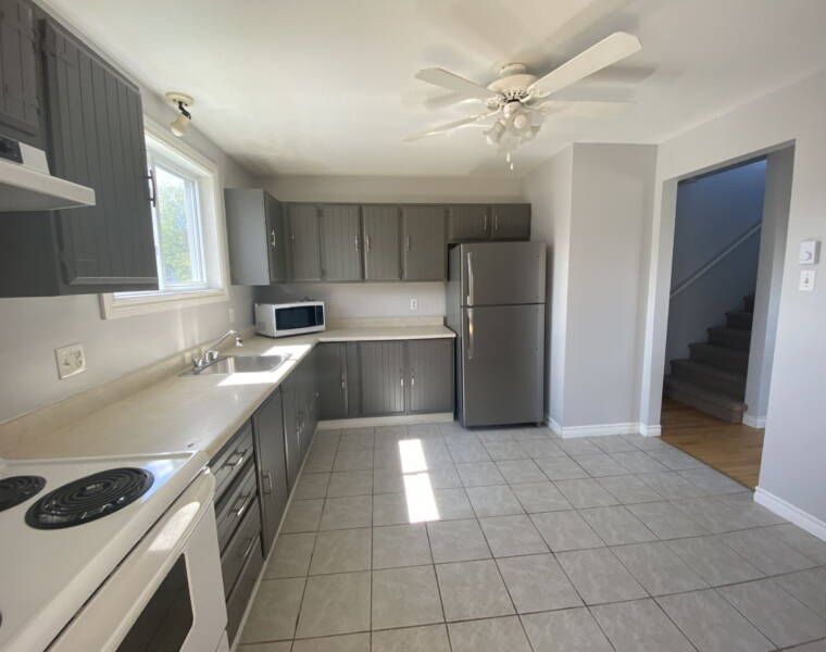 25 Linden Court, Dartmouth, Nova Scotia B2W 4X2 Ansell Property