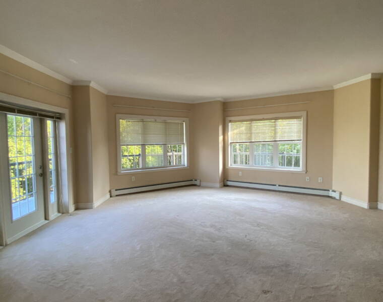 106116 Larry Uteck Blvd, Halifax, Nova Scotia B3M 4Y1 Ansell