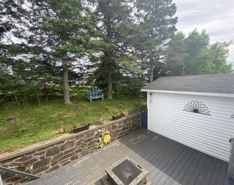 17 Deyoung Drive, Eastern Passage, Nova Scotia B3G 1N2 Ansell