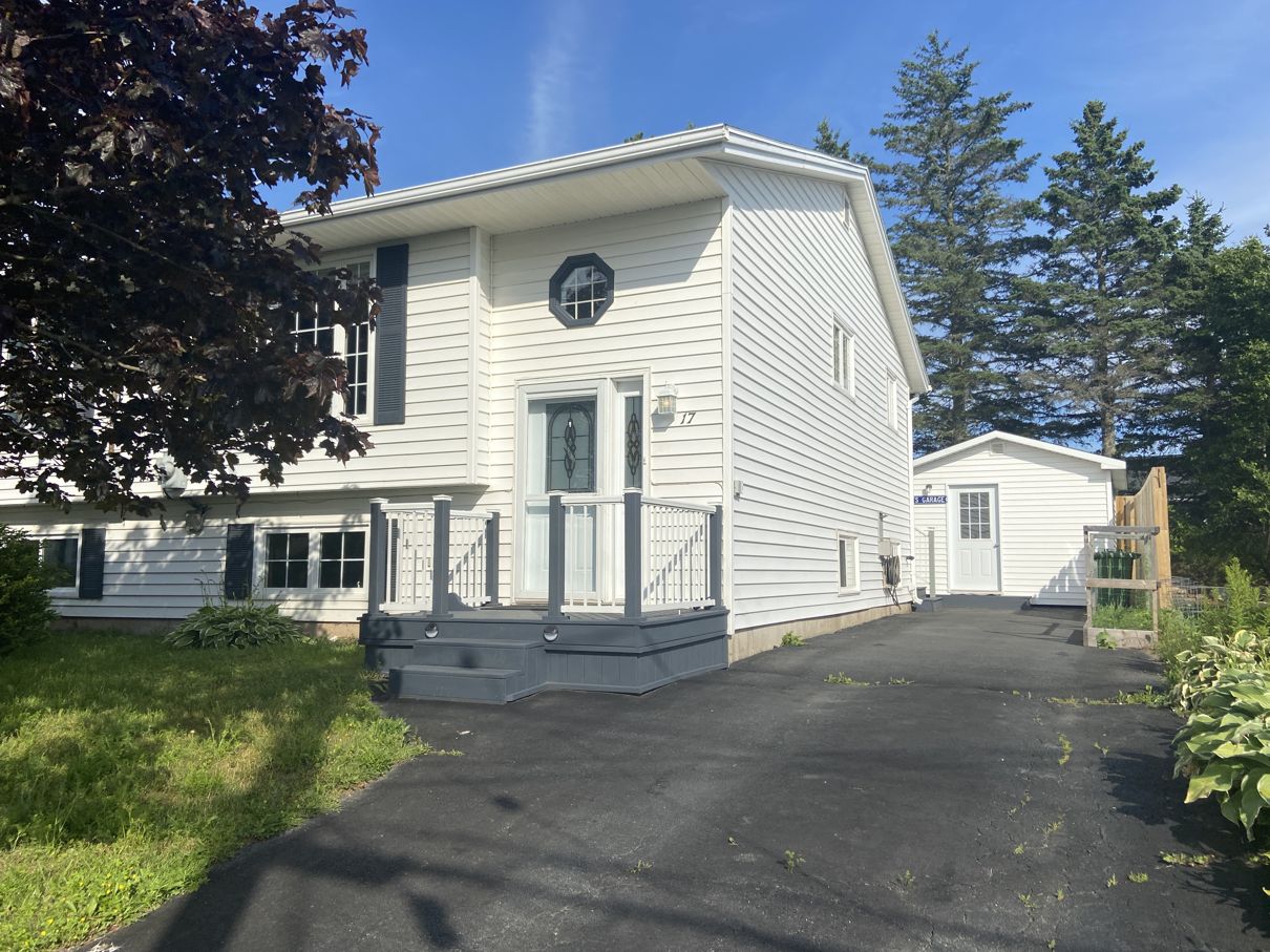 17 Deyoung Drive, Eastern Passage, Nova Scotia B3G 1N2 Ansell