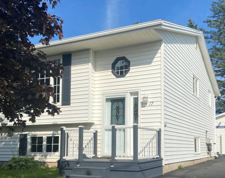 17 Deyoung Drive, Eastern Passage, Nova Scotia B3G 1N2 Ansell