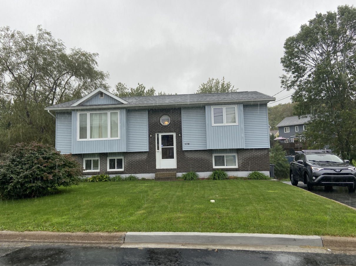178 Churchill Downs Cir, Lower Sackville, Nova Scotia B4E 2J8 Ansell Property Management 178 Churchill Downs Cir, Lower Sackville, Nova Scotia B4E 2J8 Ansell Property Management